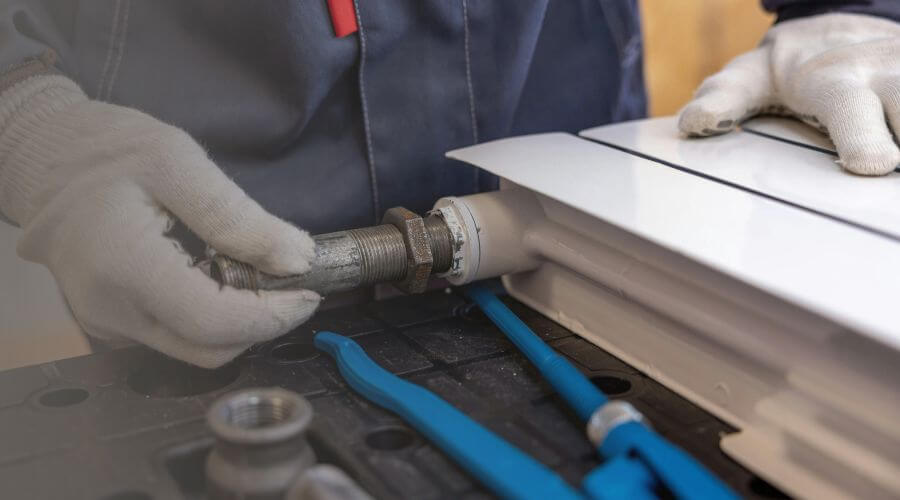 Professional water heater repair services in Ophiem, IL